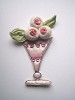 'pink vase with 3 roses'